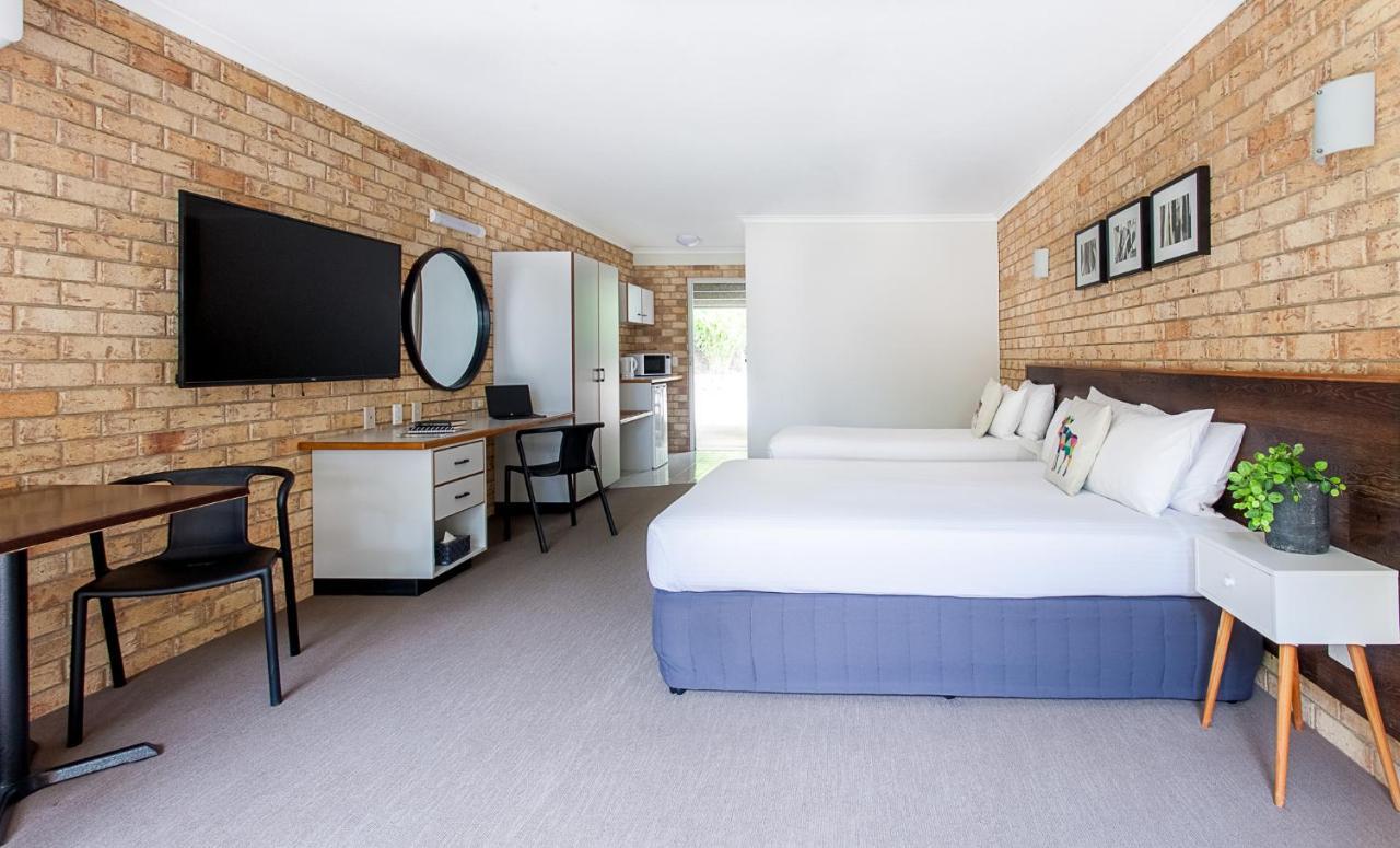 Sunshine Coast Motor Lodge Woombye Bagian luar foto