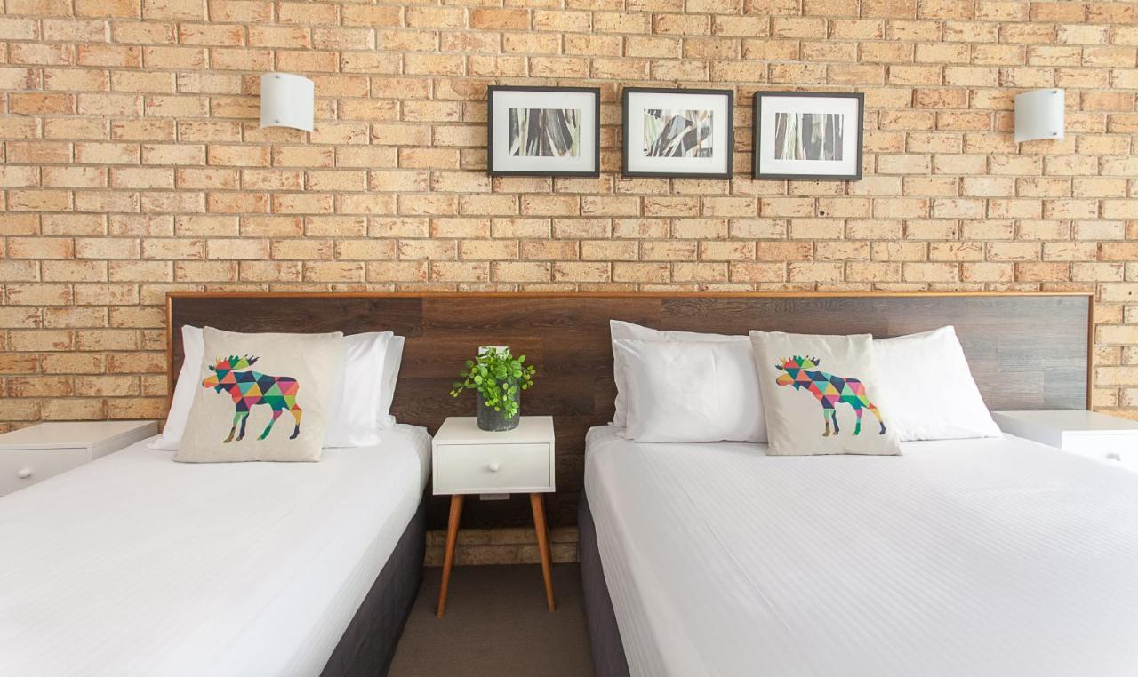 Sunshine Coast Motor Lodge Woombye Bagian luar foto