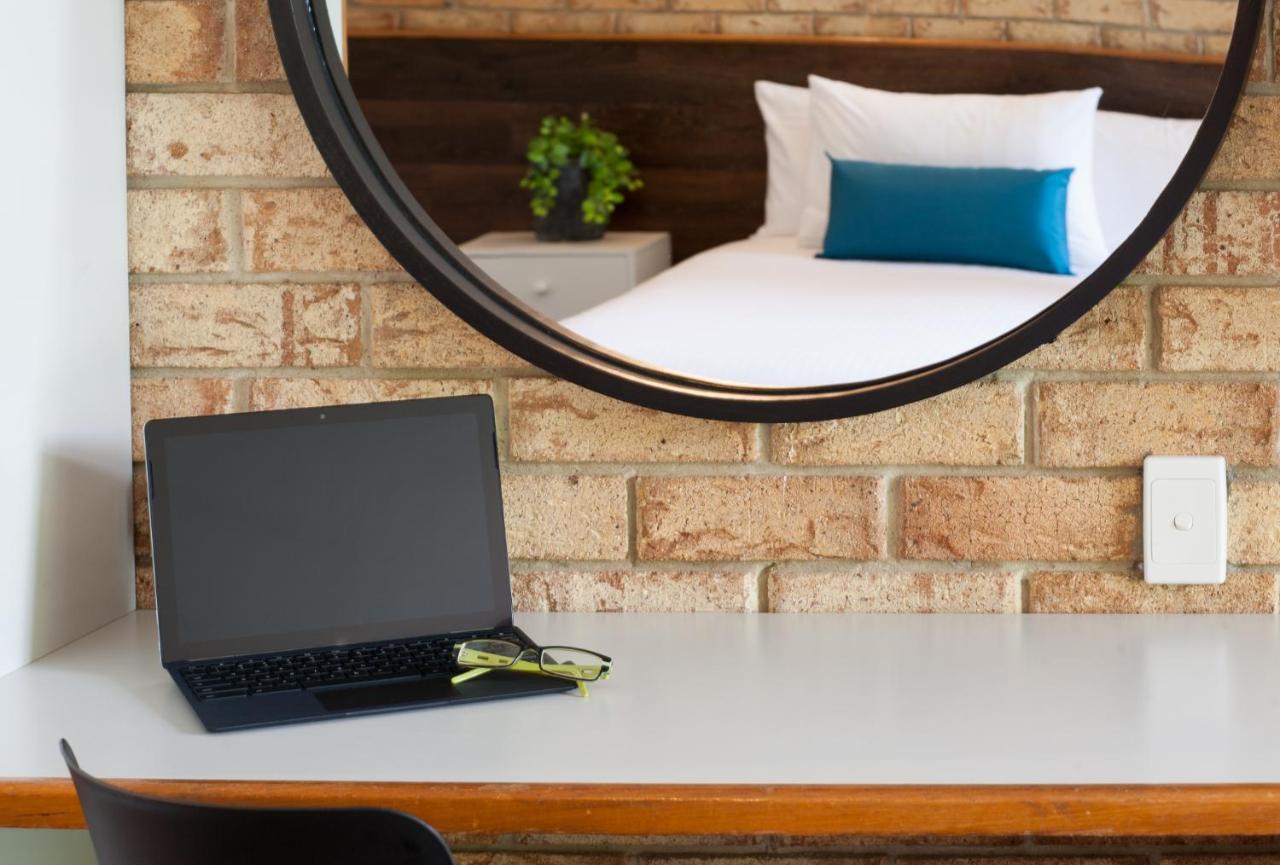 Sunshine Coast Motor Lodge Woombye Bagian luar foto